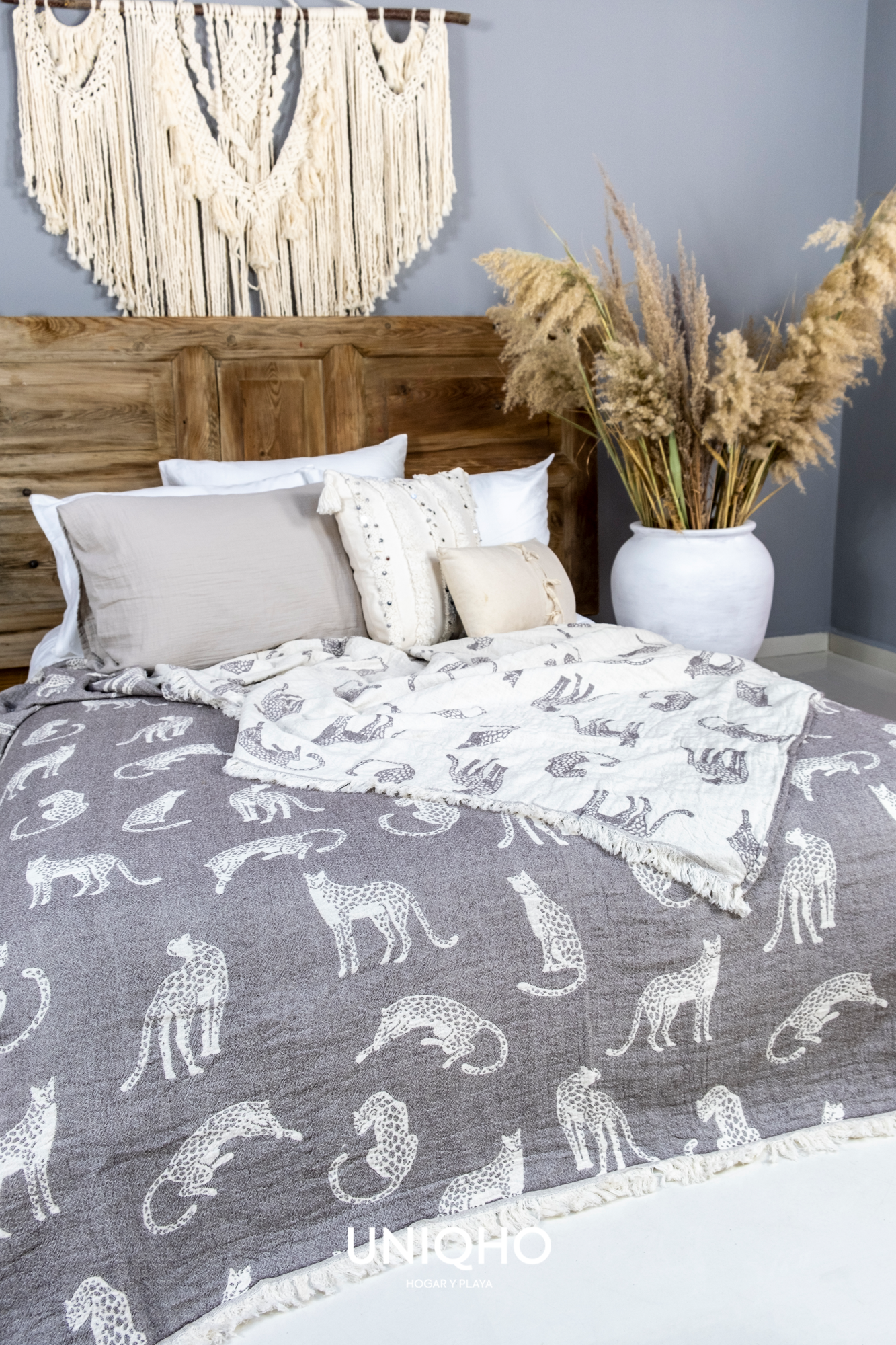 Bedspread, Quilt, Leopard, Gray