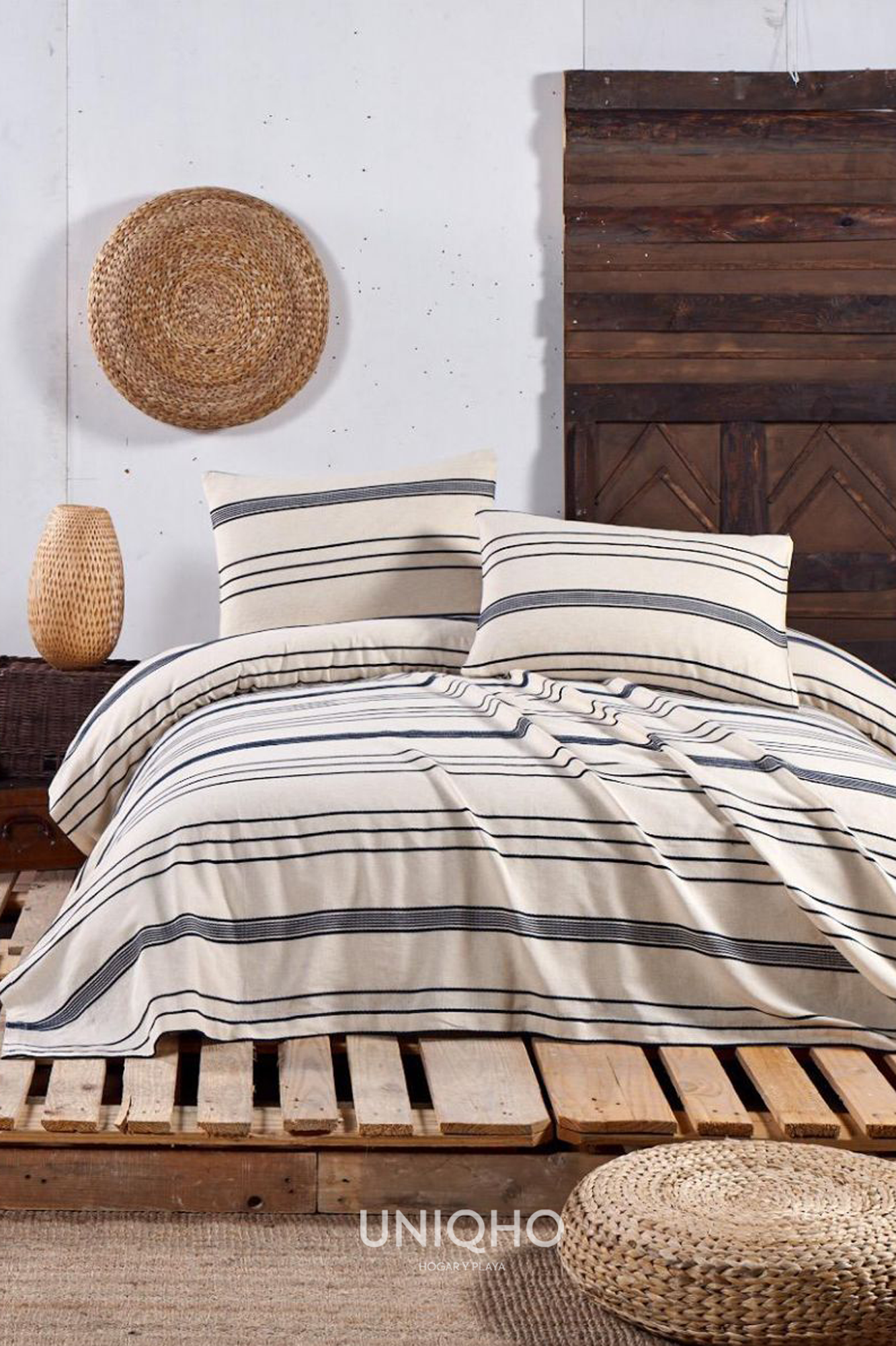 Bedspread, Pillowcase, Stripes, Black
