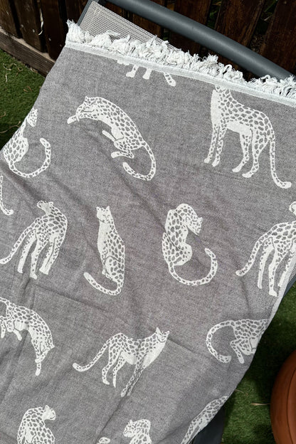 Toalla de Playa, Pestamal, Leopardo, Gris